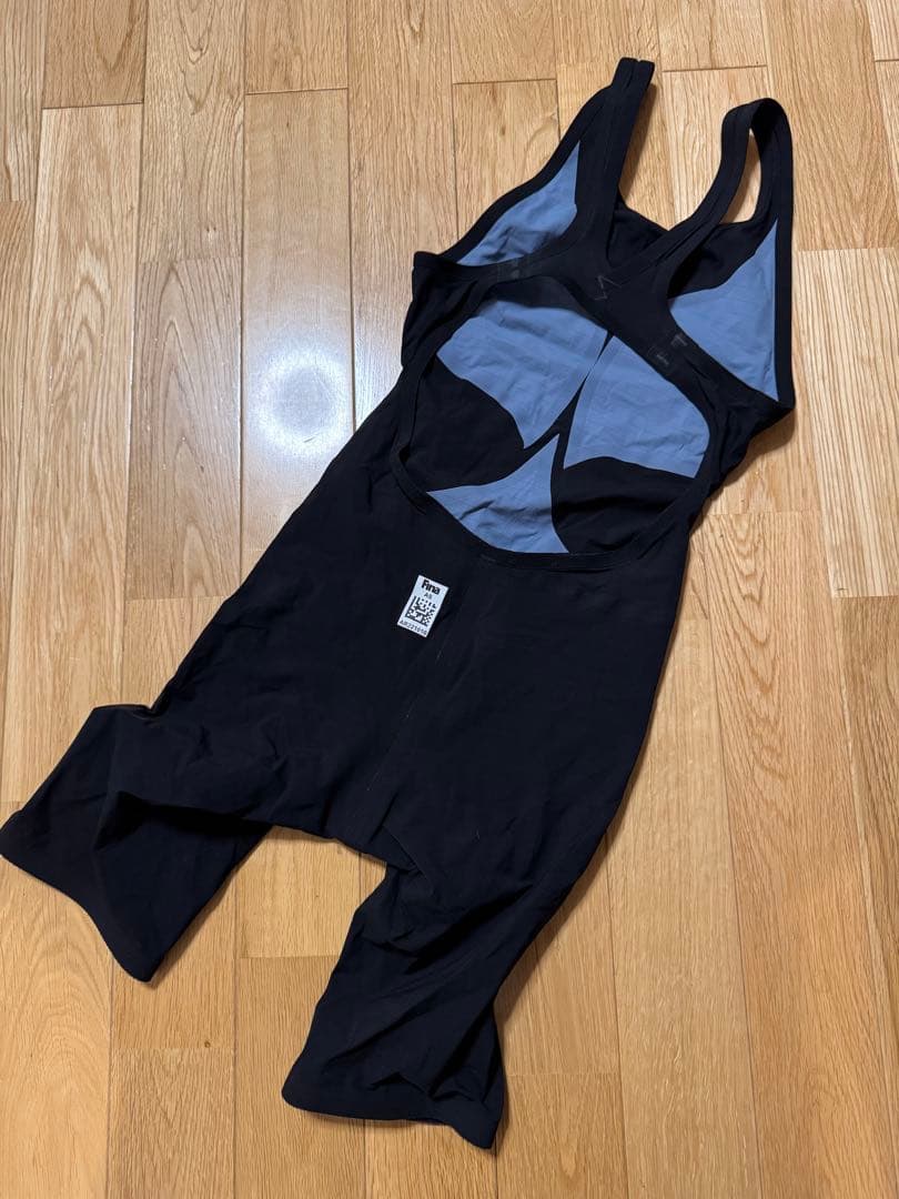 アリーナ☆ POWERSKINCARBON-AIR2ブラック