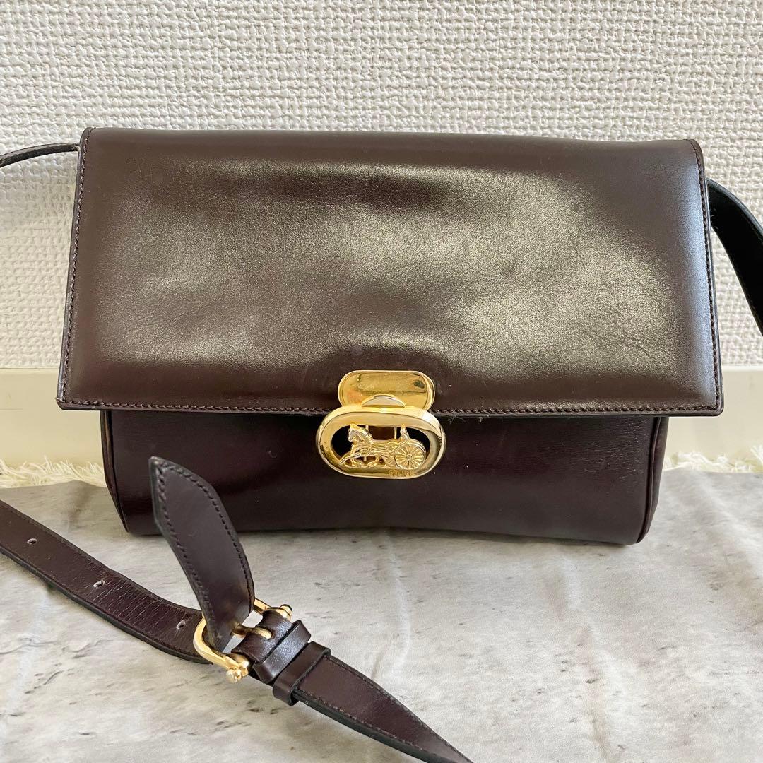 セリーヌ レザー ショルダーバック レディース メンズ ブラウン 馬車金具