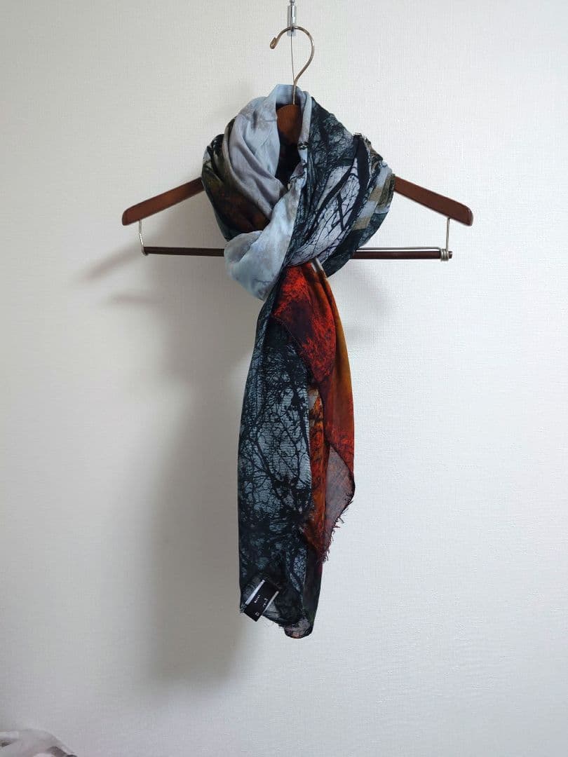 ファリエロ サルティ　Faliero Sarti　ストール 森林柄