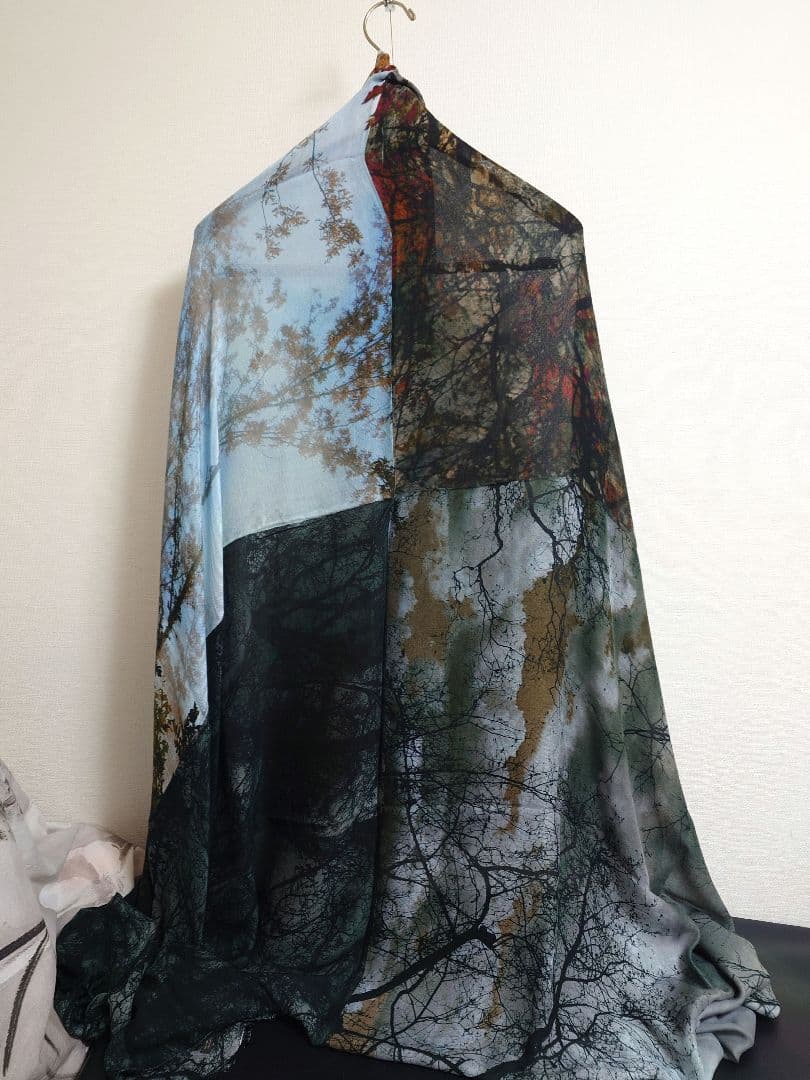 ファリエロ サルティ　Faliero Sarti　ストール 森林柄