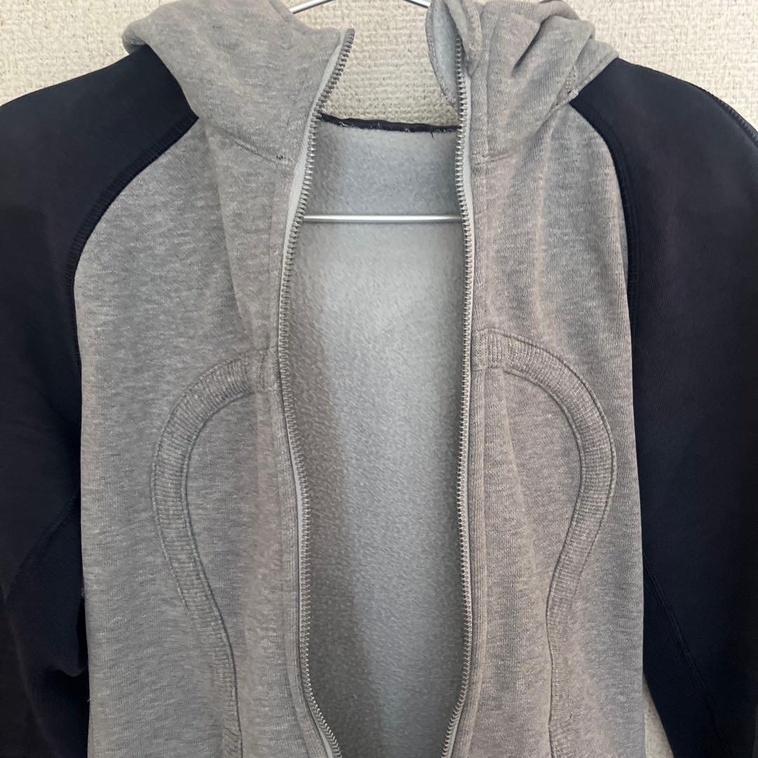 6Lululemon フルジップパーカー グレー/ネイビー