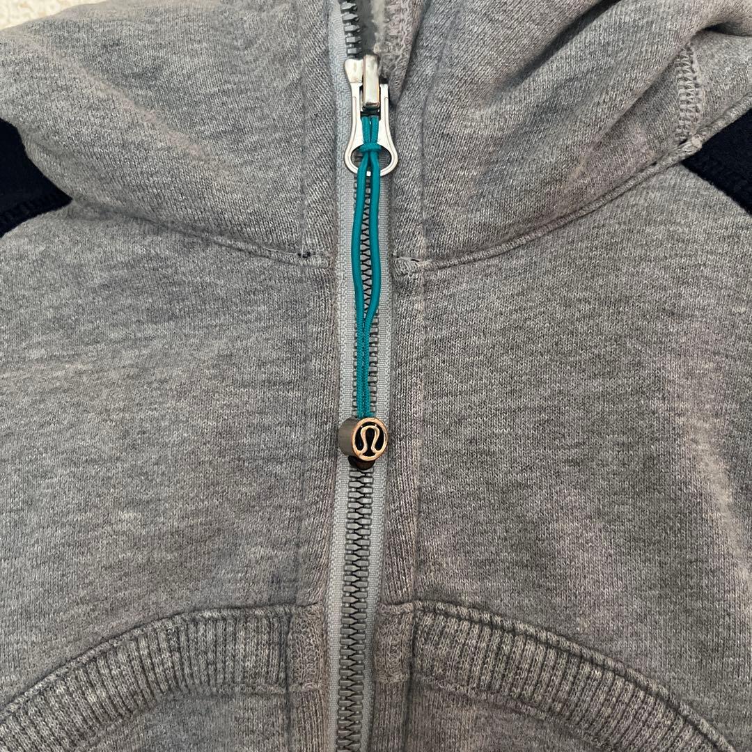 6Lululemon フルジップパーカー グレー/ネイビー