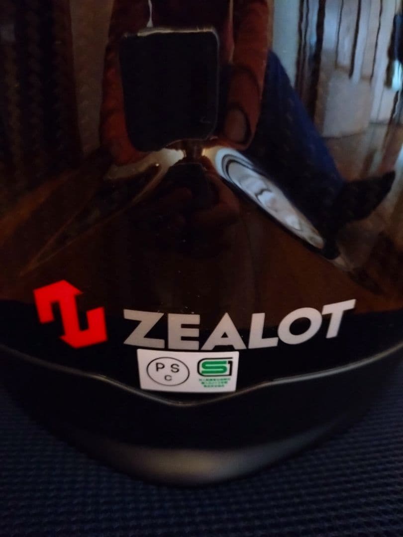 ZEALOT bullraider2 カーボンヘルメット