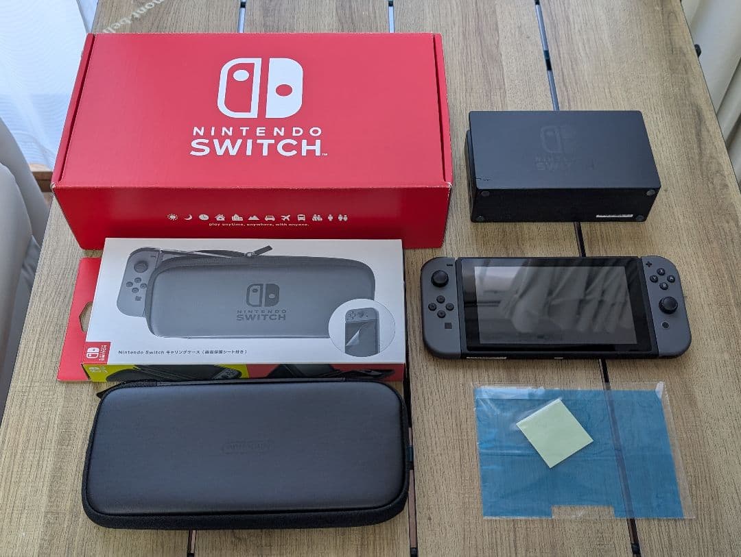 美品 Nintendo Switch グレー 本体 キャリングケース セット