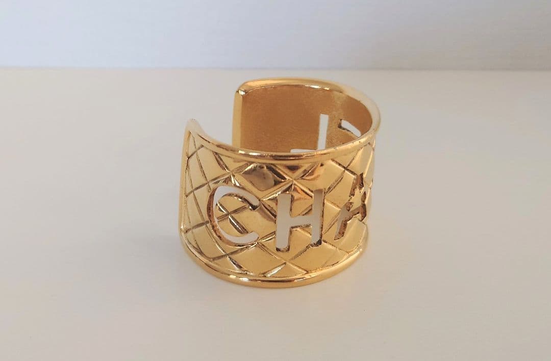 CHANEL シャネル ヴィンテージ ロゴ マトラッセ バングル ブレスレット