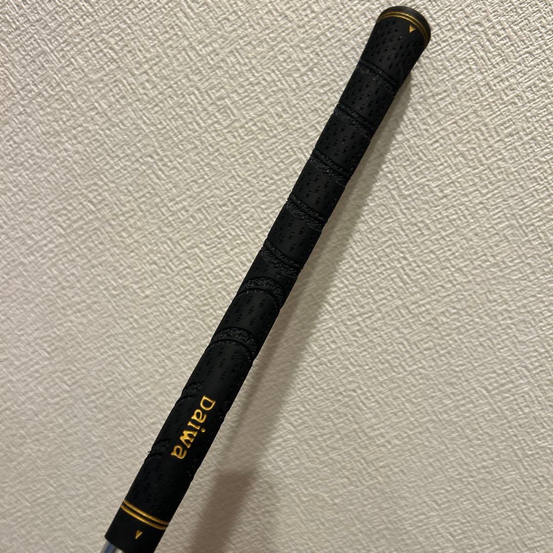 美品DAIWA13本アドバイザー　ロイヤルX　メンズ R ゴルフセット