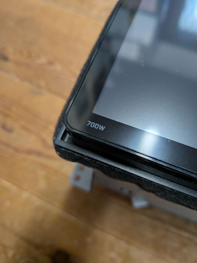 アルパイン　メモリーナビ　700W　デリカD5 　CV2W