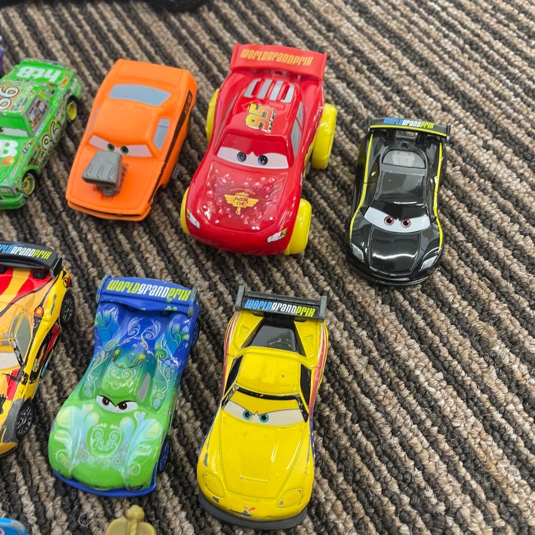 m*e様 【TK】カーズ　トミカ　ミニカー　まとめ売り　27個　ディズニー