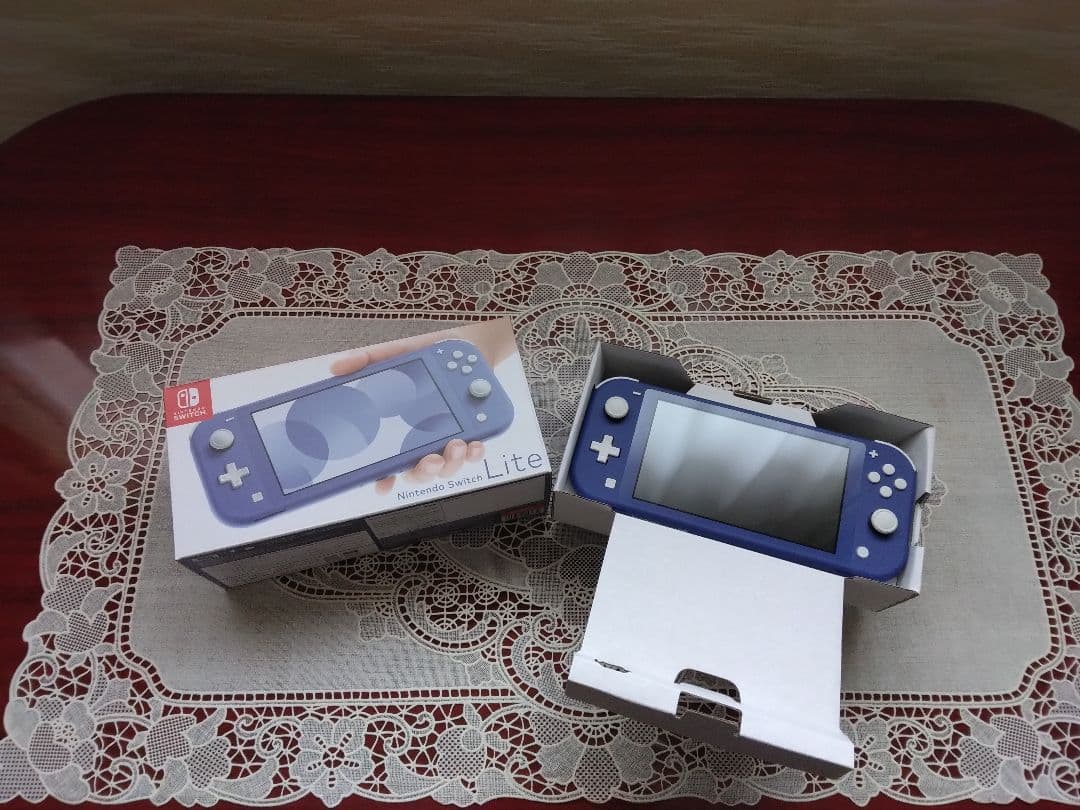 ちた Nintendo Switch Lite