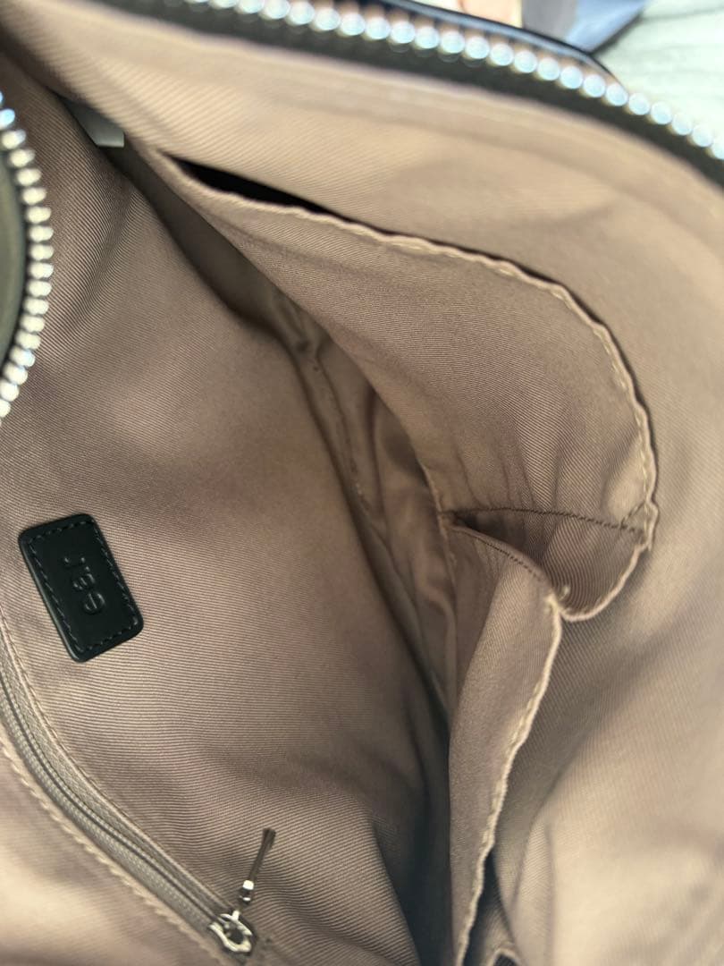 パピヨネ　ショルダーバッグ　黒