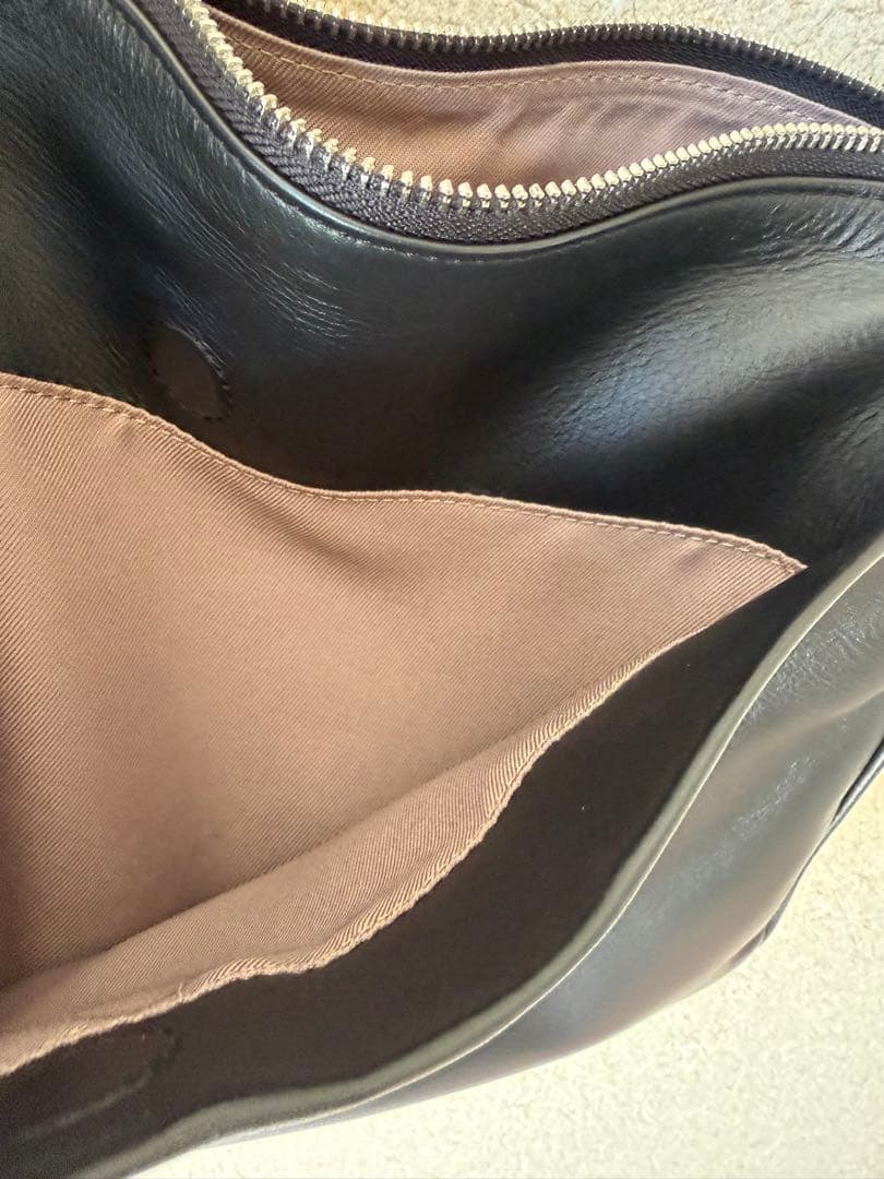 パピヨネ　ショルダーバッグ　黒