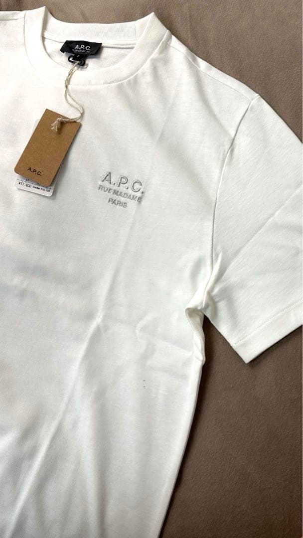 新品未使用 A.P.C. ホワイト 半袖Tシャツ 日本限定シルバーロゴ