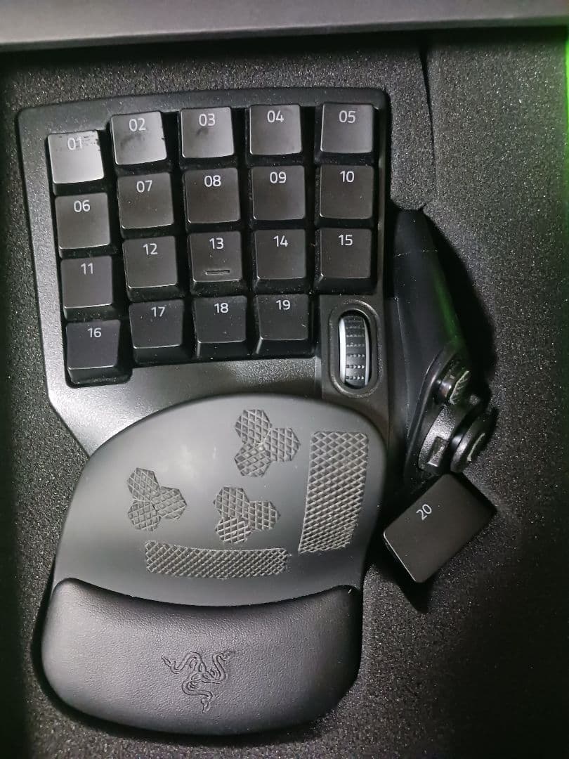 Razer Tartarus Pro ゲーミングキーボード
