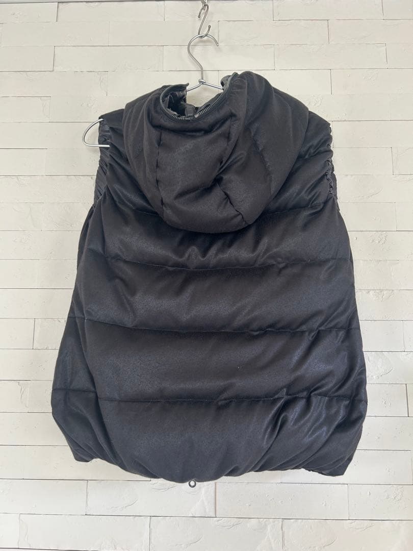 デュベチカ袖なしダウン