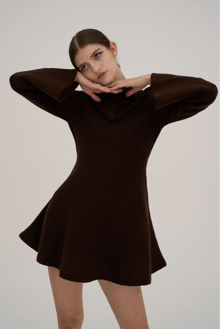 【新品未使用】THETOE REIMS FLARE ONEPIECE