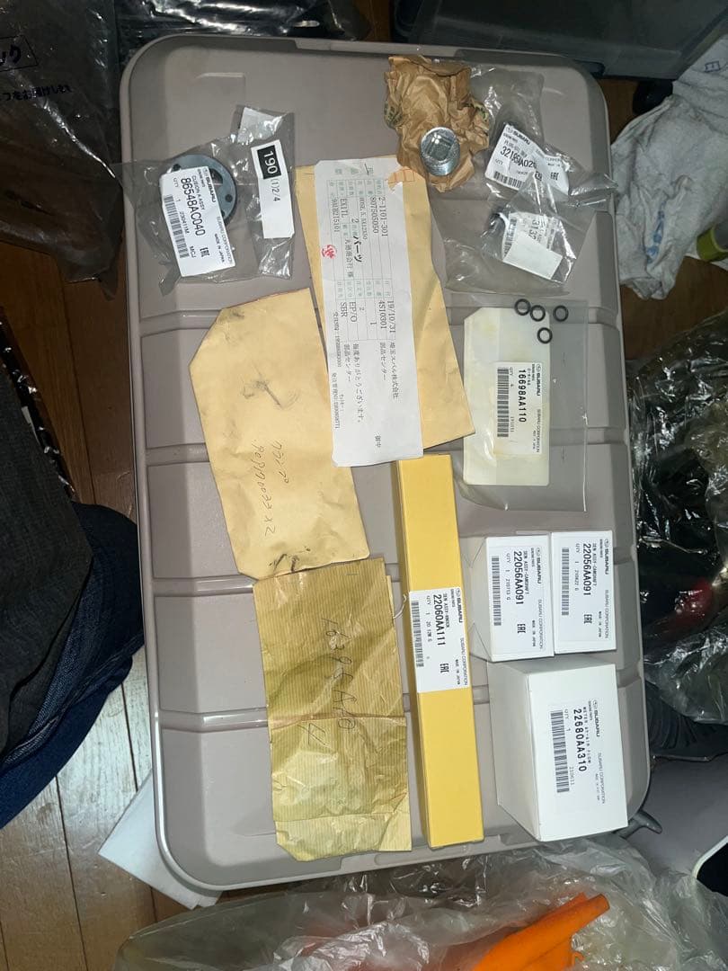 インプレッサＧＤＢ純正部品（ホース、センサー、加圧タンクその他）