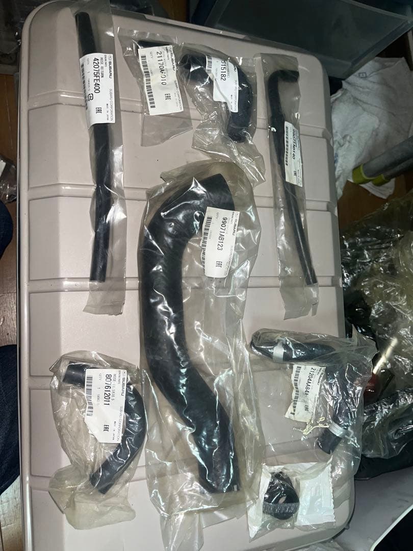 インプレッサＧＤＢ純正部品（ホース、センサー、加圧タンクその他）