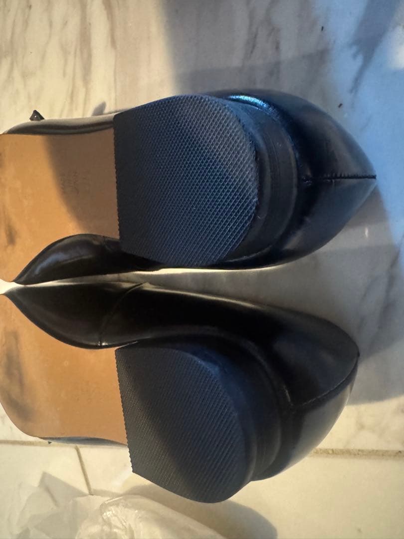 OHGAブラック ポインテッドトゥ シューズ 22.5