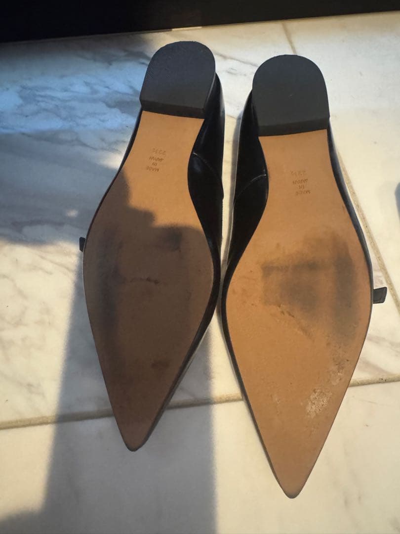 OHGAブラック ポインテッドトゥ シューズ 22.5