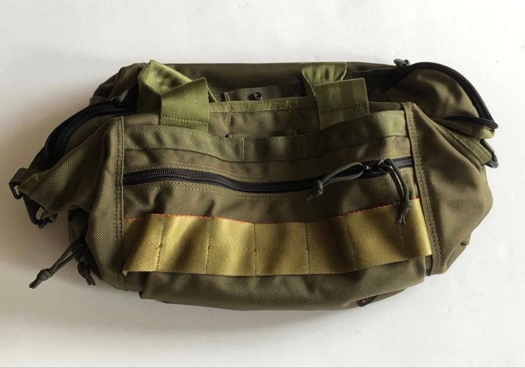 モモ様　ブリーフィング　ボストンバック