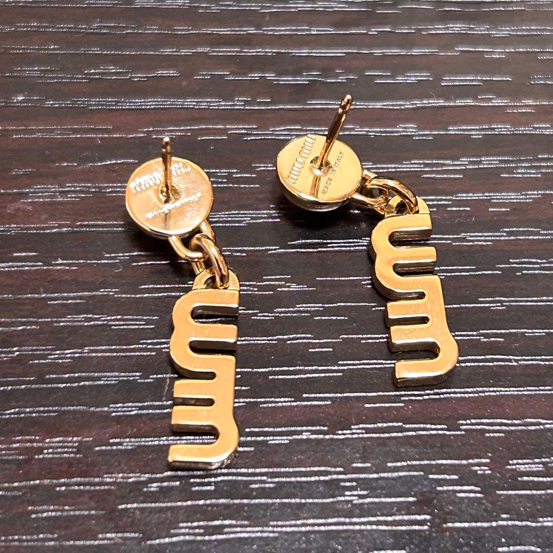 miu miu ゴールド ピアス　　　　miumiu シルバー　イヤリング　ロゴ