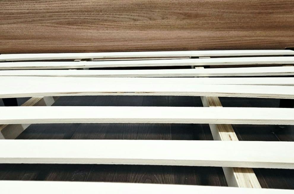 すのこベッド セミダブル 2口コンセント付き Major In Life