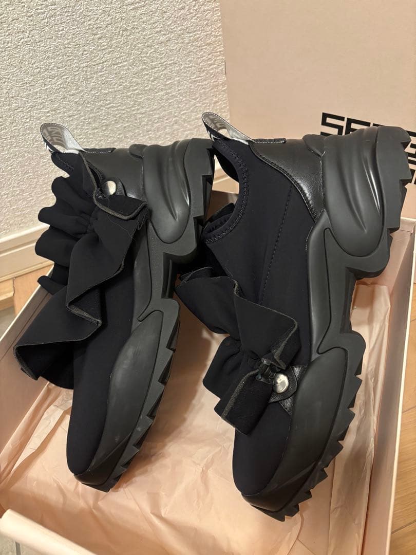 Sergio Rossi フリル　スニーカー　巾着袋付き