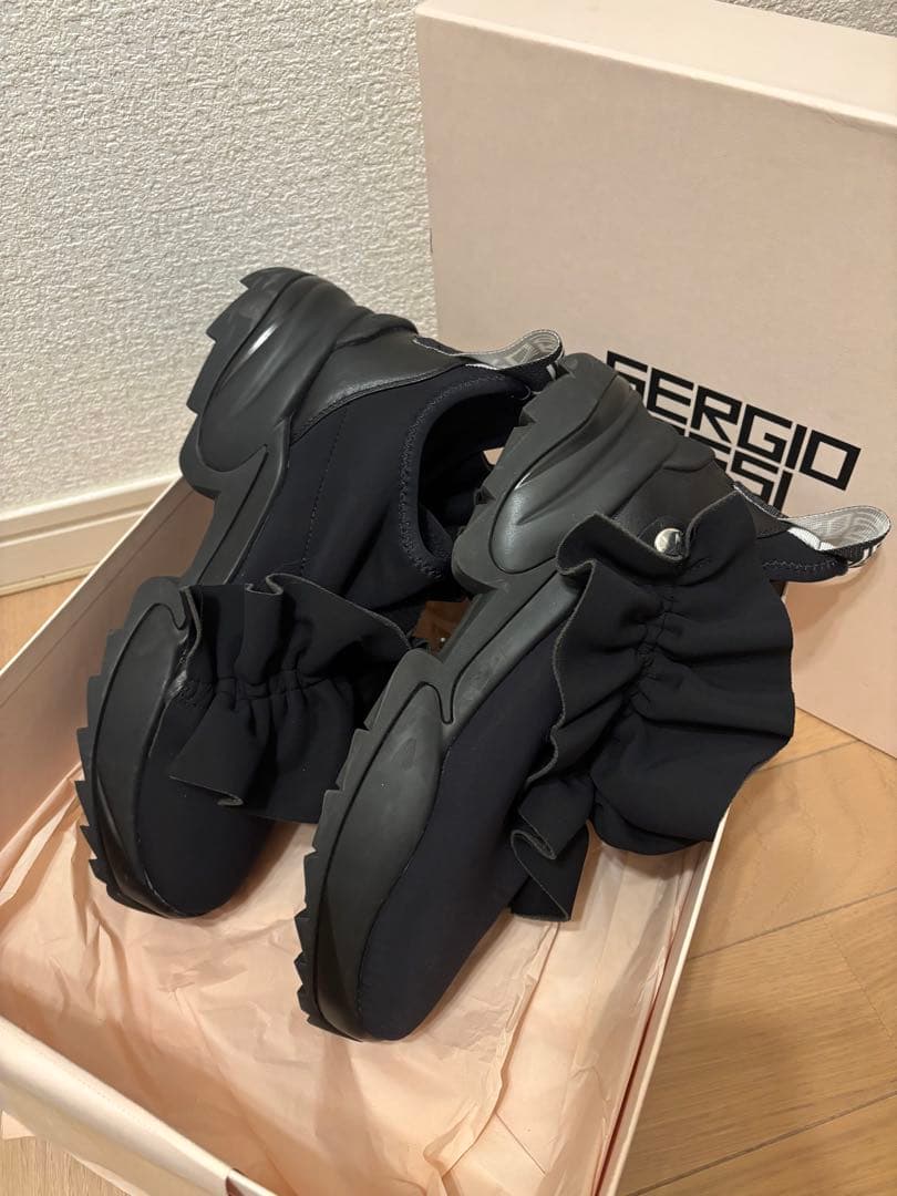 Sergio Rossi フリル　スニーカー　巾着袋付き