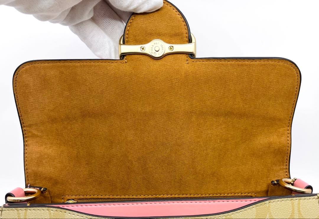 【新品・未使用】COACH シグネチャー ピンク フラップ ショルダー バッグ