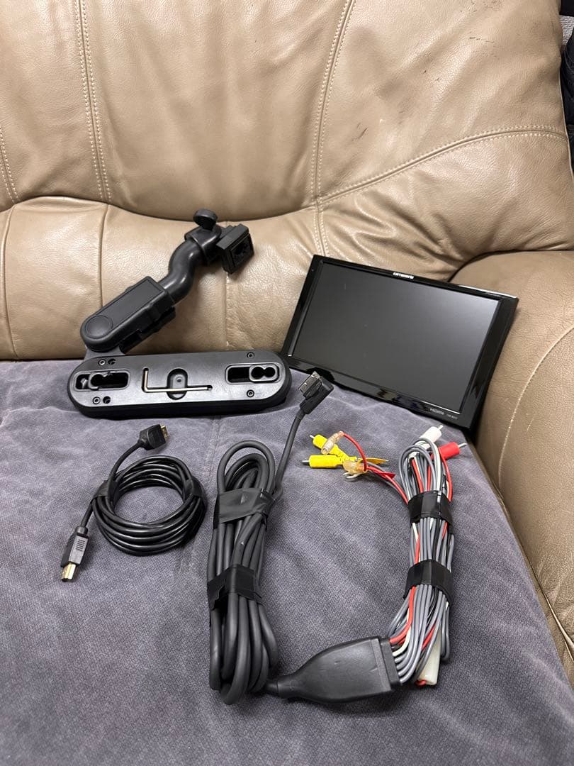 パイオニア カロッツェリア TVM-W910 リアモニターHDMI 9V型ワイド