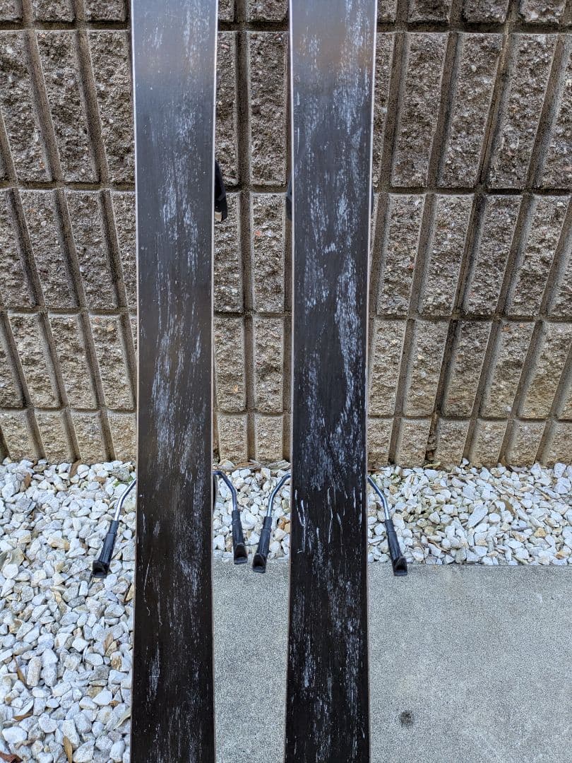 サロモンジュニアスキー板　140cm