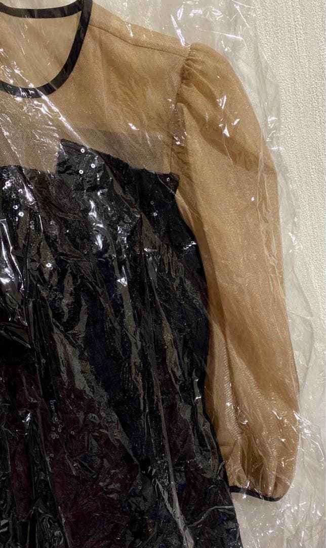 シアーパフスリーブペプラムスパンコール花柄Leja サイズS