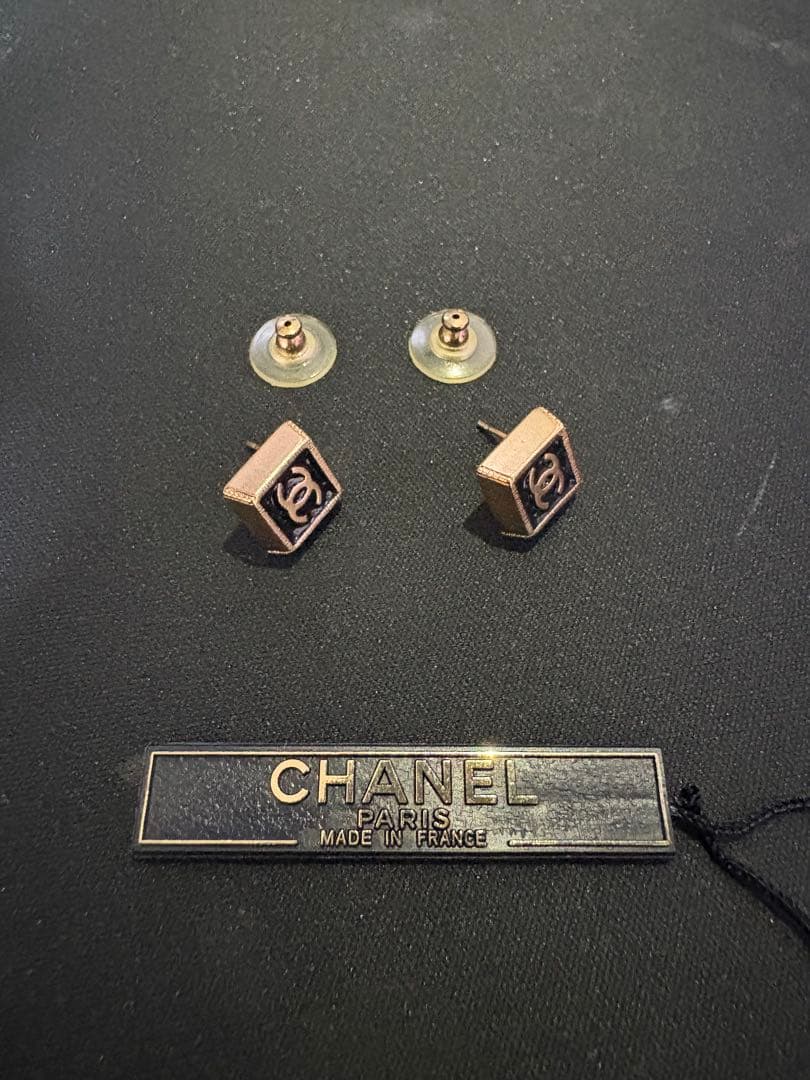 CHANEL ココマーク スクエアピアス ゴールド ヴィンテージ 箱付き