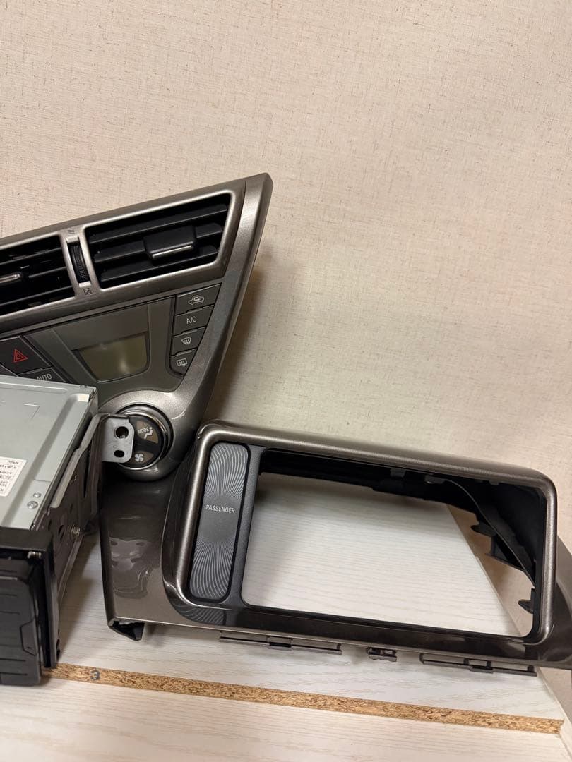 トヨタ IQ KGJ10 ナビ＆ETC