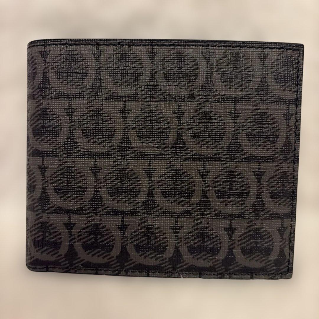 フェラガモ メンズ 二つ折り財布 小銭入れ 新品未使用タグ付き