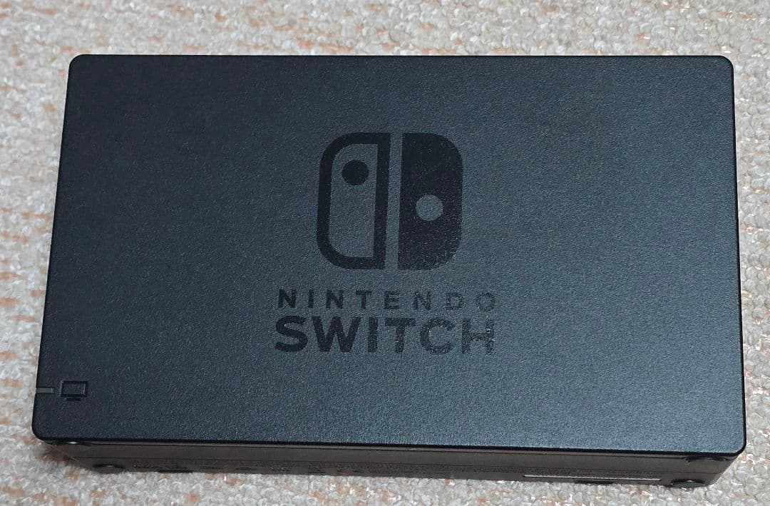 t*n様 Nintendo Switch　ネオンブルー　ネオンレッド　本体HAC