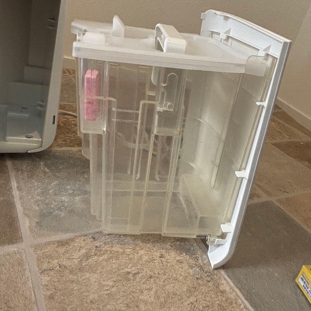 【美品】SHARP 除湿機 ホワイト CV-L71-W