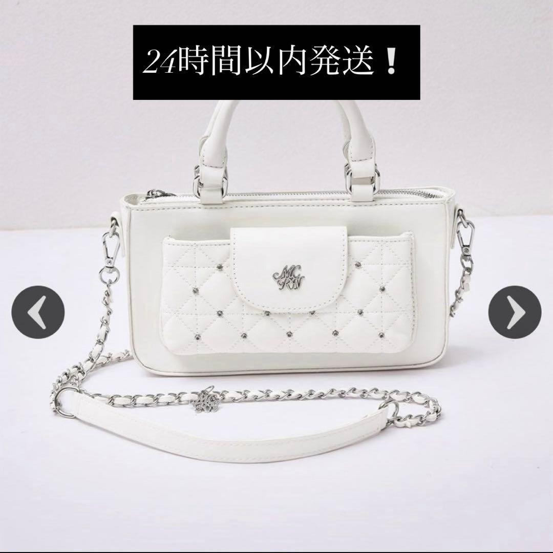 ミシェルマカロン マルチショルダーバック 白