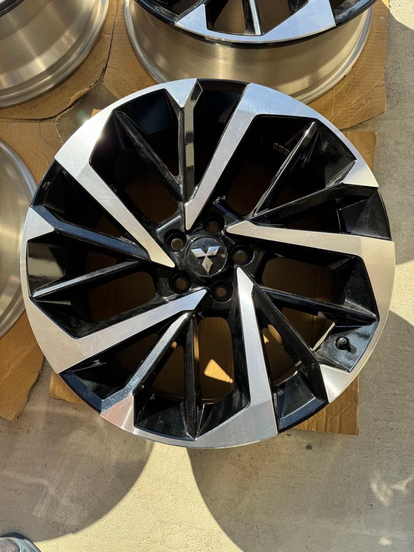 三菱 アウトランダー　20インチ ホイール 4本セット