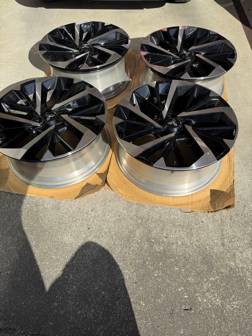 三菱 アウトランダー　20インチ ホイール 4本セット