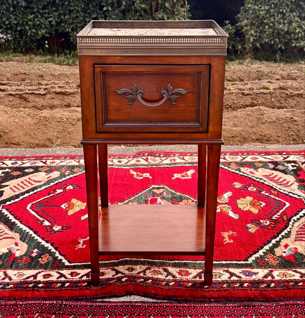 ゆゆです。ドレクセル DREXEL 大理石天板 サイドテーブル