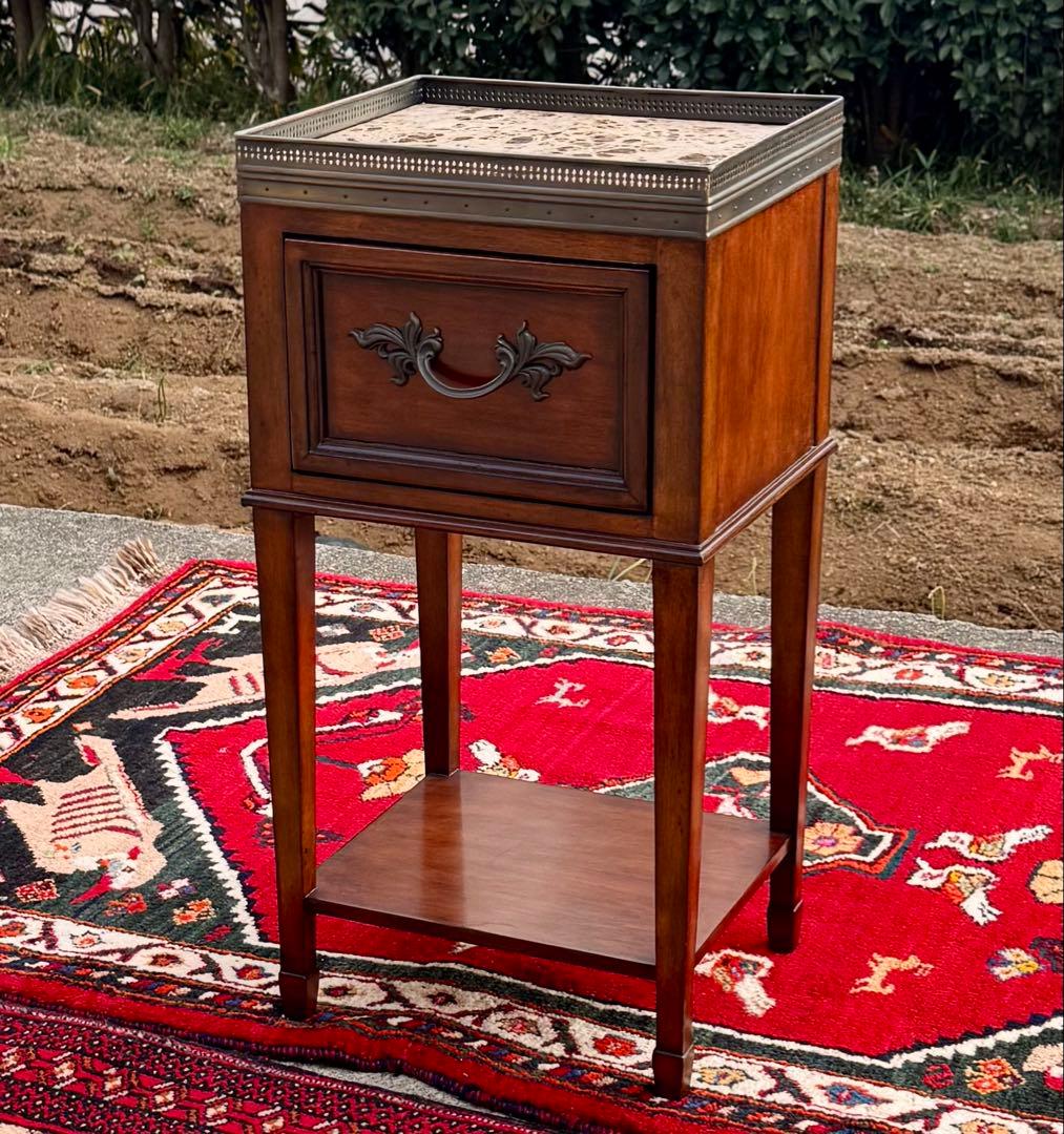 ゆゆです。ドレクセル DREXEL 大理石天板 サイドテーブル