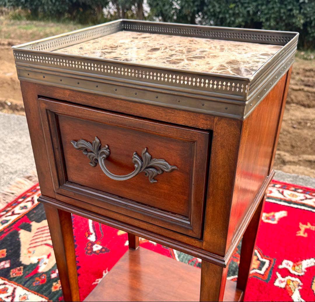 ゆゆです。ドレクセル DREXEL 大理石天板 サイドテーブル