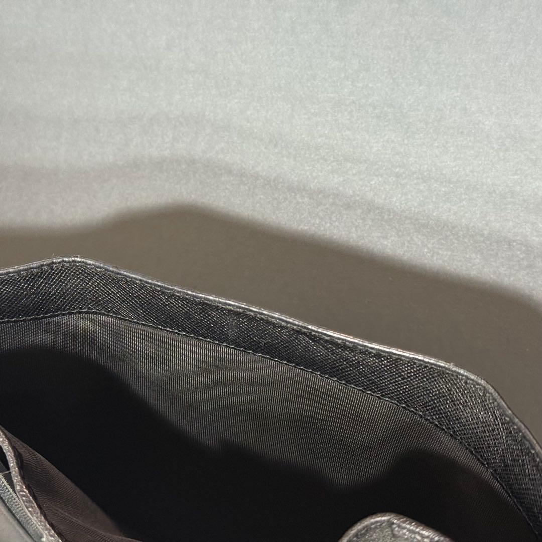 PRADA プラダ◆黒ブラック◆折財布◆三角ロゴ ◆フルレザー