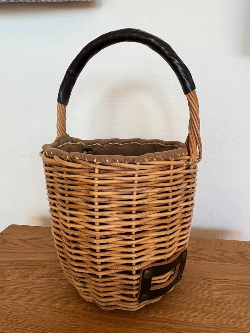 エバゴス バケツ型かごバッグ