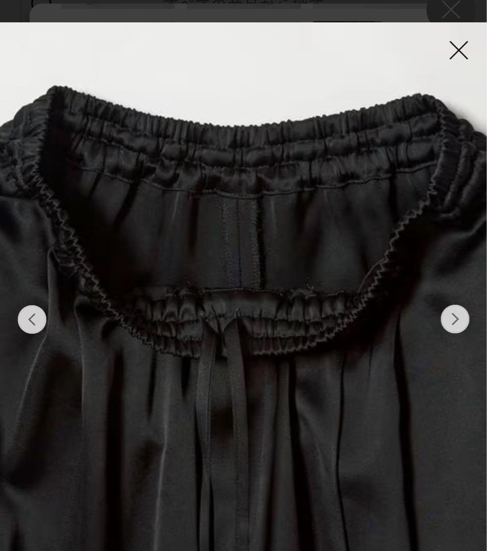 【新品】conte＞サテン ハーフパンツ　ブラック