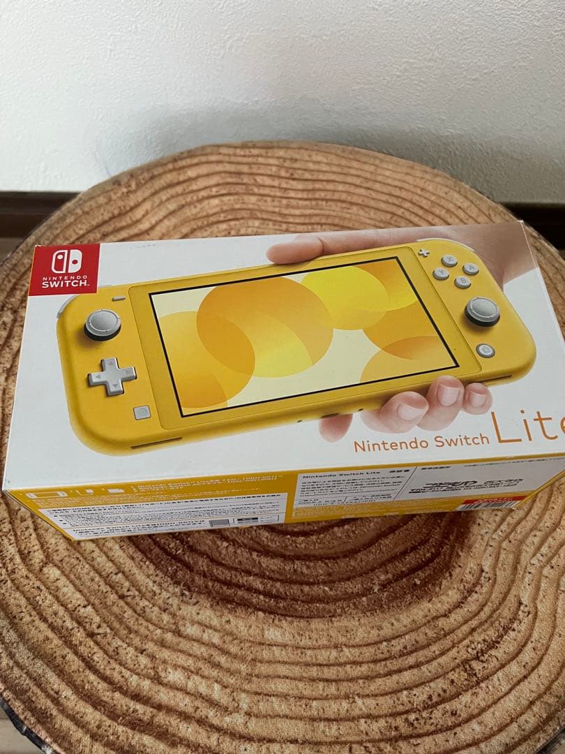 Nintendo Switch Lite イエロー本体