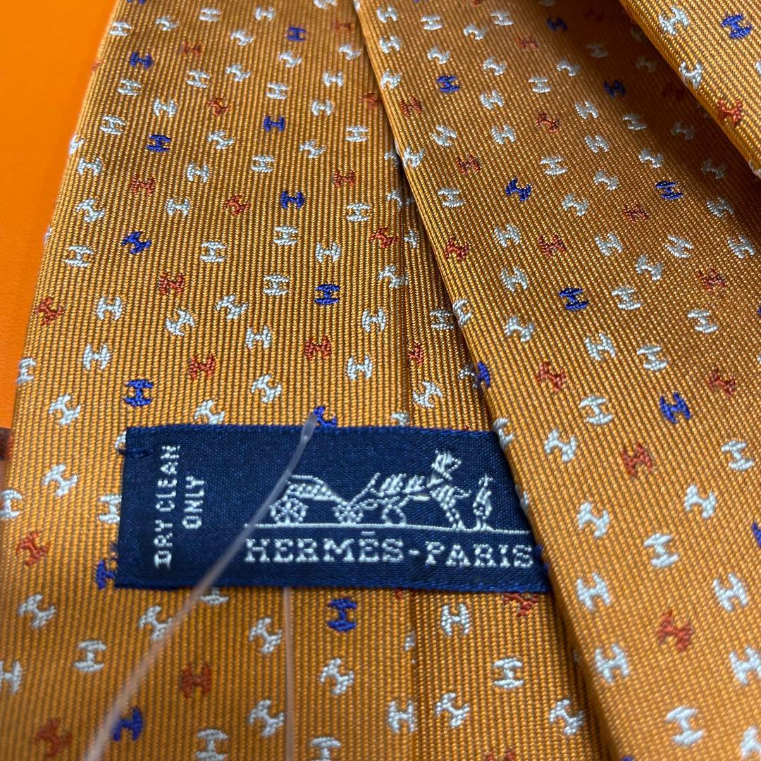 か*や様 未使用品　HERMES オレンジ シルク ネクタイ