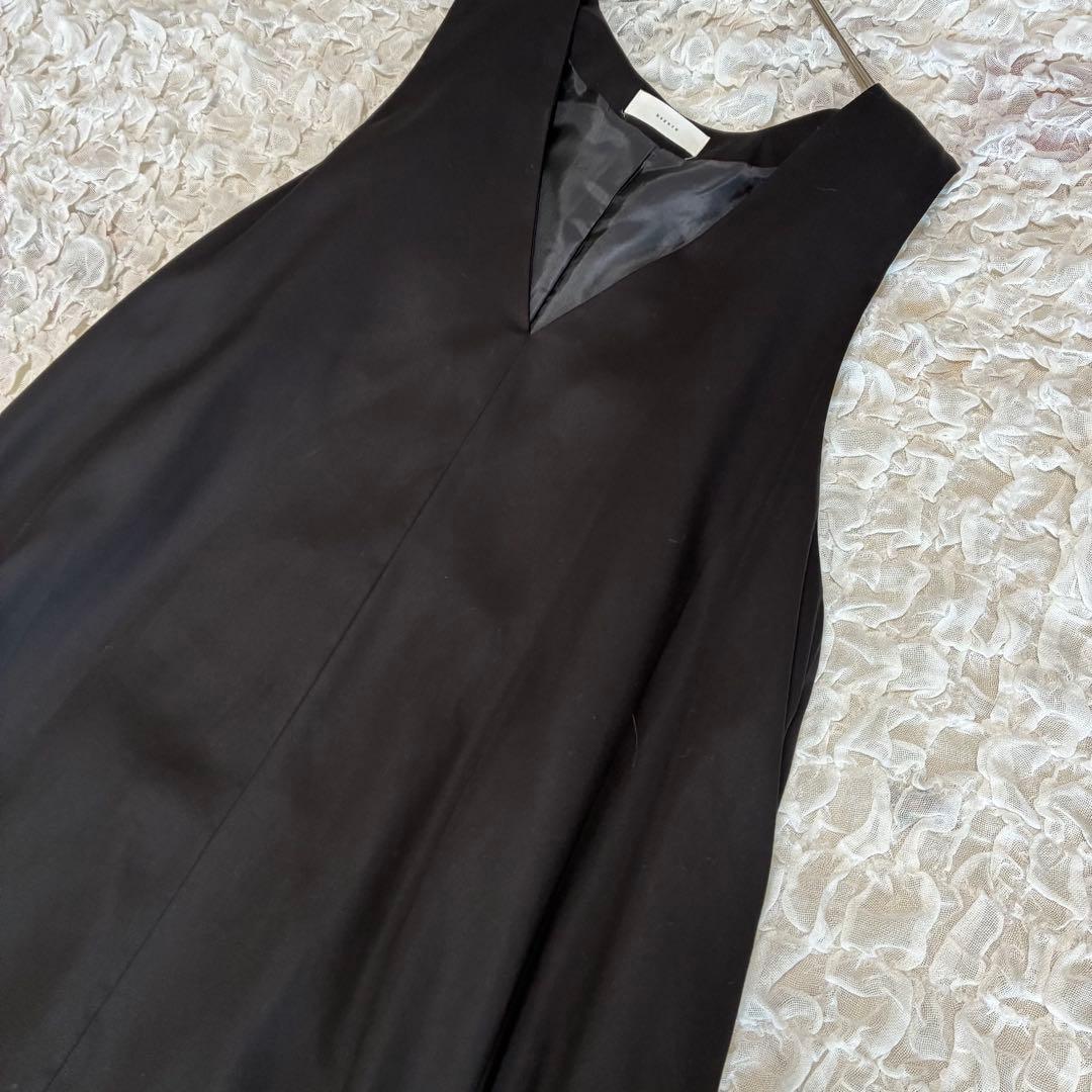 美品 かぐれ kagure Aラインジャンパースカート ブラック FREE