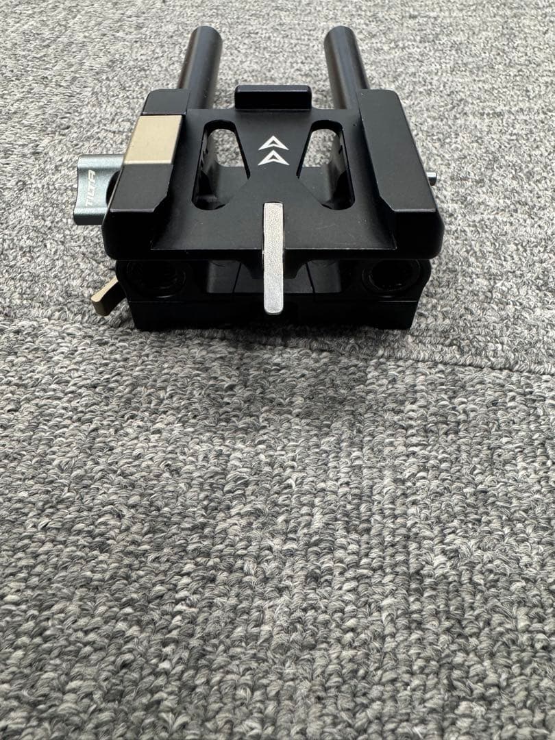 TILTA 15mm LWS ベースプレート　ロッド付き